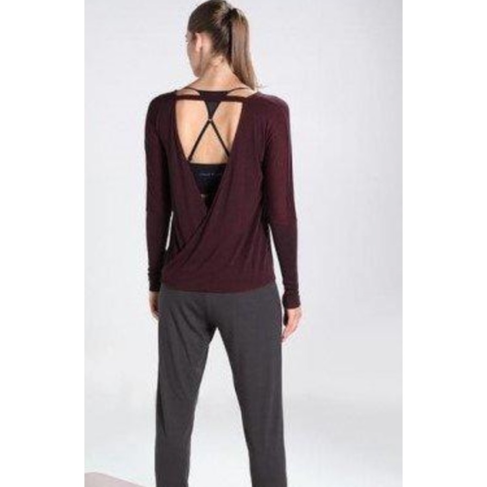 Onzie 3/4 sleeve top